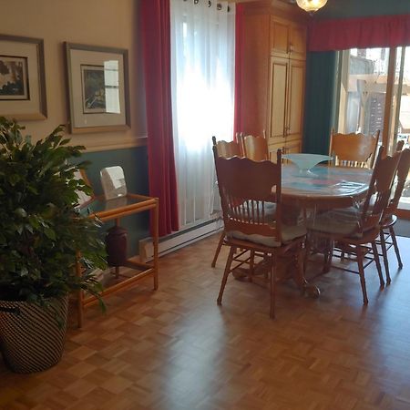 3 Bedrooms 3 Beds Near Metro -2 Parking Free Montréal Exteriör bild