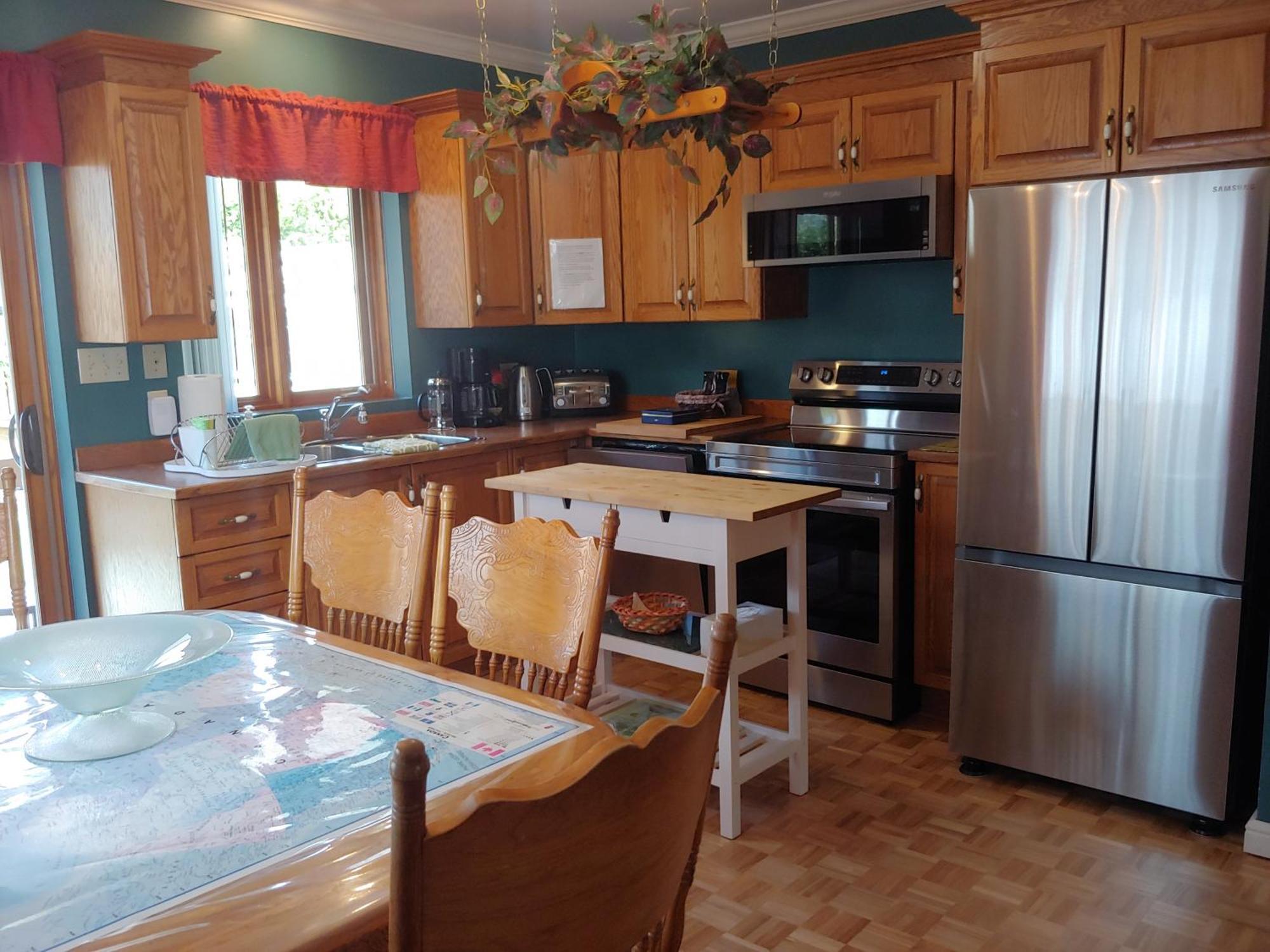 3 Bedrooms 3 Beds Near Metro -2 Parking Free Montréal Exteriör bild